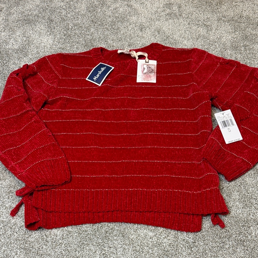 NWT Jessica Simpson Super Soft Sweater